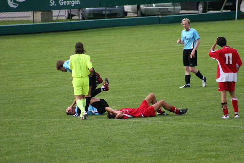 gal/Stadtturnier2007 - Spiel um Platz3 gegen Ahrntal/2007-08-12 SVR gg. SSV Ahrntal beim Stadtrurnier 057.jpg